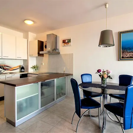 Znjan Sea View 2&2 Guest * Split